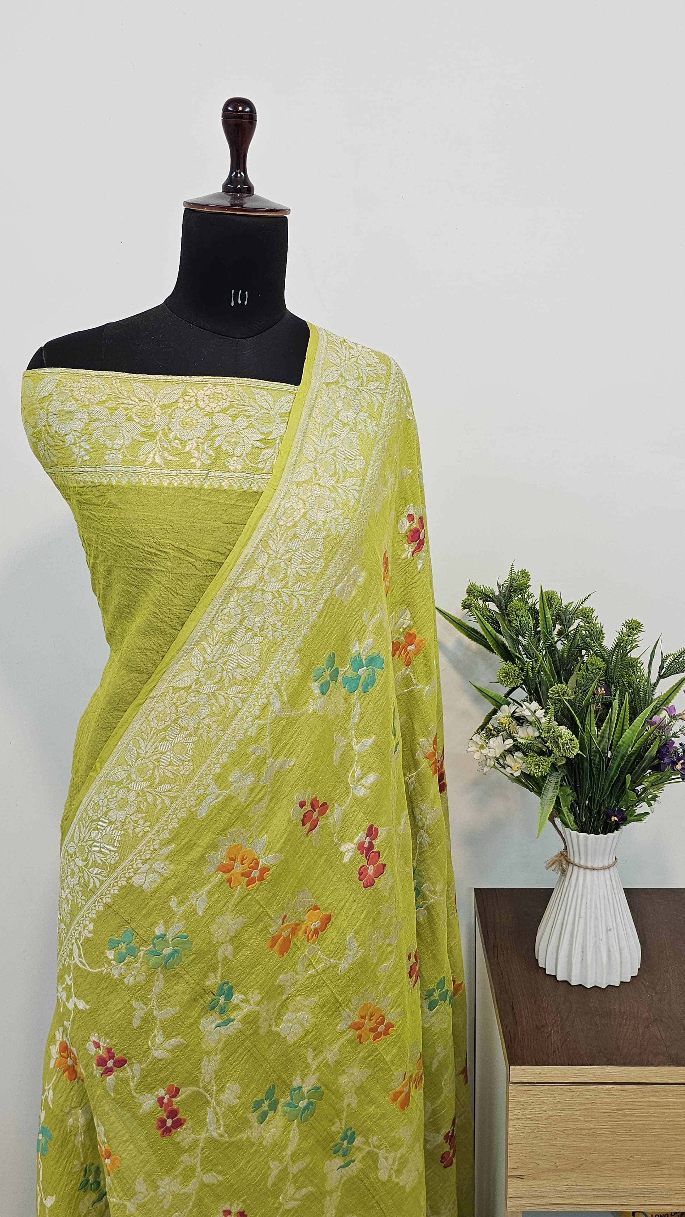 Handwoven Pure Tusser Green Georgette Khadi Saree
